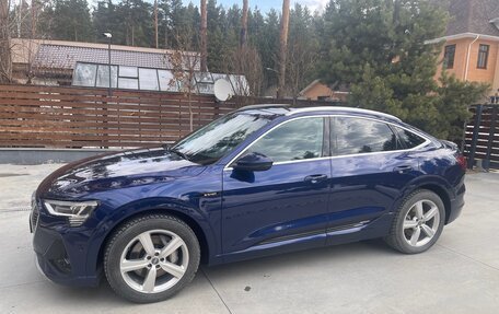 Audi e-tron I, 2020 год, 5 500 000 рублей, 2 фотография