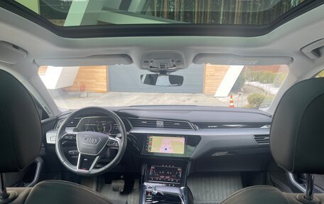 Audi e-tron I, 2020 год, 5 500 000 рублей, 6 фотография