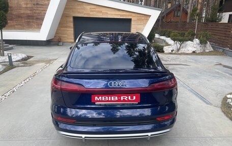 Audi e-tron I, 2020 год, 5 500 000 рублей, 4 фотография