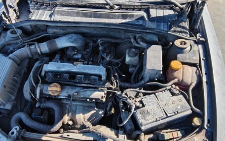 Opel Vectra B рестайлинг, 2001 год, 130 000 рублей, 6 фотография