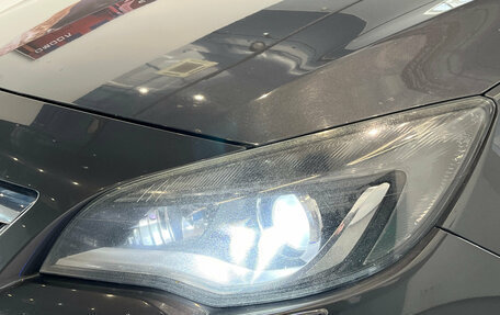 Opel Astra J, 2011 год, 690 000 рублей, 2 фотография