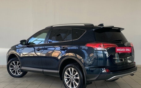 Toyota RAV4, 2019 год, 3 050 000 рублей, 4 фотография