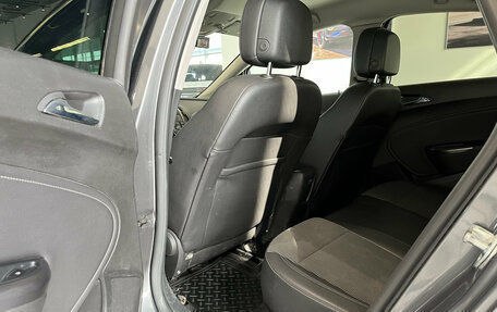 Opel Astra J, 2011 год, 690 000 рублей, 12 фотография