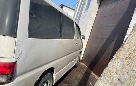Toyota Touring HiAce I, 2001 год, 600 000 рублей, 1 фотография