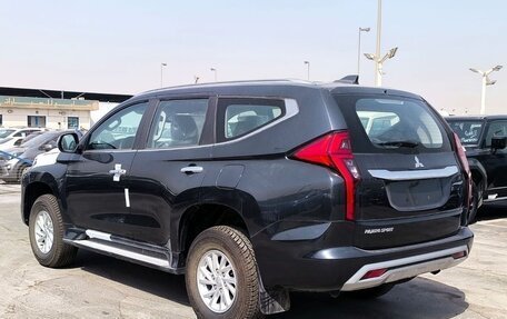 Mitsubishi Pajero Sport III рестайлинг, 2024 год, 4 430 000 рублей, 5 фотография