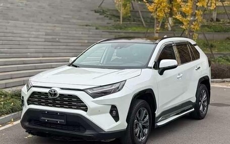 Toyota RAV4, 2025 год, 3 570 000 рублей, 1 фотография