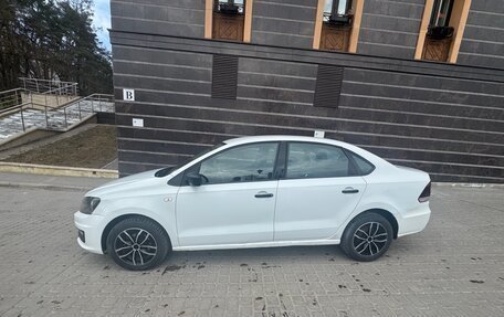 Volkswagen Polo VI (EU Market), 2019 год, 700 000 рублей, 3 фотография