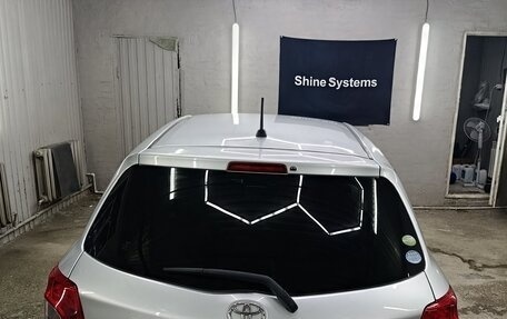 Toyota Vitz, 2011 год, 750 000 рублей, 2 фотография