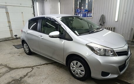 Toyota Vitz, 2011 год, 750 000 рублей, 14 фотография
