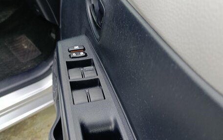 Toyota Vitz, 2011 год, 750 000 рублей, 24 фотография