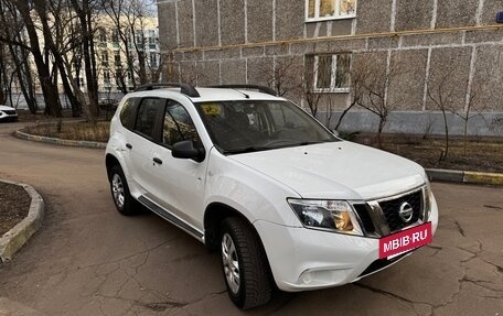 Nissan Terrano III, 2015 год, 1 170 000 рублей, 5 фотография