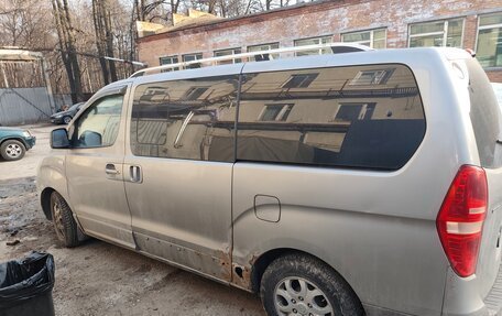 Hyundai H-1 II рестайлинг, 2011 год, 950 000 рублей, 11 фотография