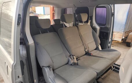 Hyundai H-1 II рестайлинг, 2011 год, 950 000 рублей, 7 фотография