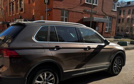 Volkswagen Tiguan II, 2019 год, 2 900 000 рублей, 3 фотография