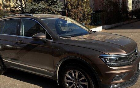 Volkswagen Tiguan II, 2019 год, 2 900 000 рублей, 4 фотография