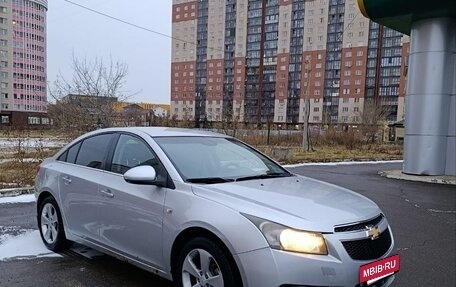 Chevrolet Cruze II, 2009 год, 620 000 рублей, 2 фотография