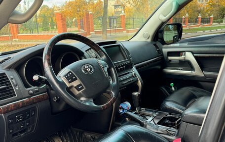 Toyota Land Cruiser 200, 2010 год, 2 250 000 рублей, 10 фотография