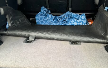 Toyota Land Cruiser 200, 2010 год, 2 250 000 рублей, 18 фотография