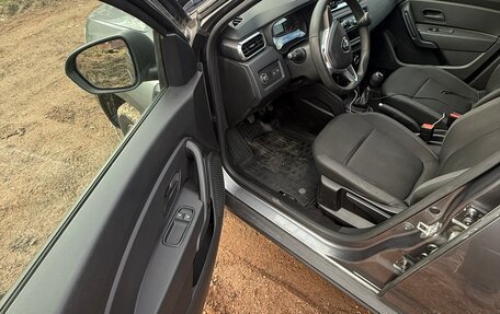 Renault Duster, 2022 год, 1 800 000 рублей, 17 фотография