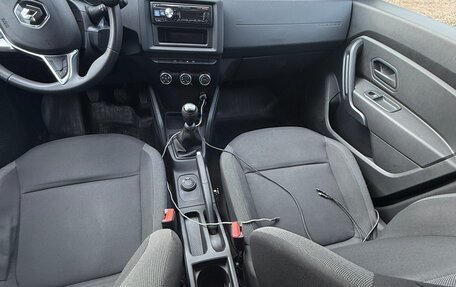 Renault Duster, 2022 год, 1 800 000 рублей, 16 фотография