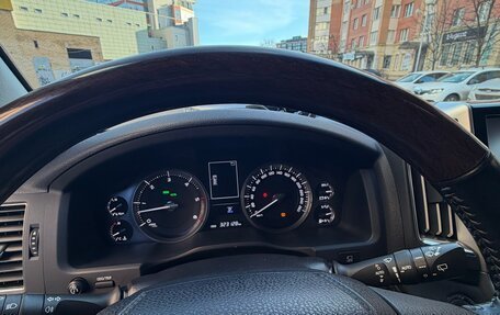 Toyota Land Cruiser 200, 2016 год, 6 200 000 рублей, 2 фотография