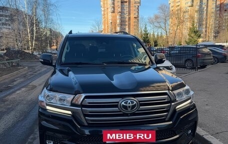 Toyota Land Cruiser 200, 2016 год, 6 200 000 рублей, 8 фотография