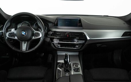 BMW 5 серия, 2018 год, 3 300 000 рублей, 7 фотография