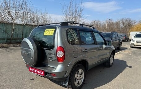 Chevrolet Niva I рестайлинг, 2011 год, 535 000 рублей, 3 фотография