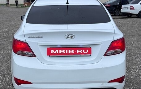 Hyundai Solaris II рестайлинг, 2016 год, 895 000 рублей, 3 фотография