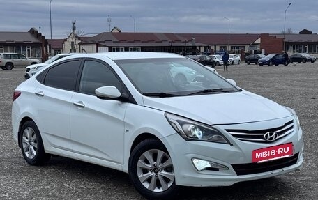 Hyundai Solaris II рестайлинг, 2016 год, 895 000 рублей, 4 фотография