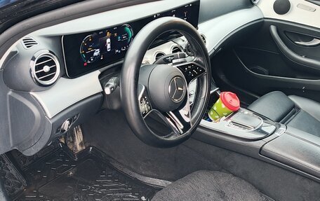 Mercedes-Benz E-Класс, 2021 год, 3 850 000 рублей, 4 фотография