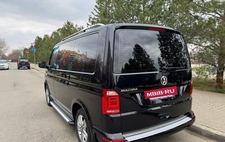 Volkswagen Multivan T6 рестайлинг, 2019 год, 4 600 000 рублей, 3 фотография