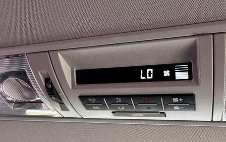 Volkswagen Multivan T6 рестайлинг, 2019 год, 4 600 000 рублей, 13 фотография