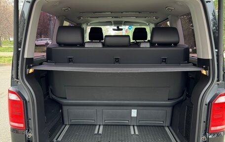 Volkswagen Multivan T6 рестайлинг, 2019 год, 4 600 000 рублей, 18 фотография