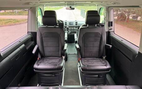 Volkswagen Multivan T6 рестайлинг, 2019 год, 4 600 000 рублей, 16 фотография