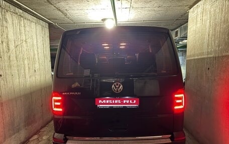 Volkswagen Multivan T6 рестайлинг, 2019 год, 4 600 000 рублей, 19 фотография