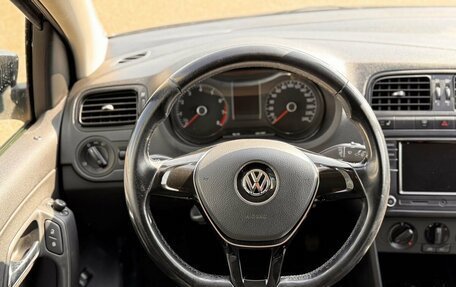 Volkswagen Polo VI (EU Market), 2015 год, 990 000 рублей, 15 фотография