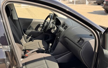 Volkswagen Polo VI (EU Market), 2015 год, 990 000 рублей, 19 фотография