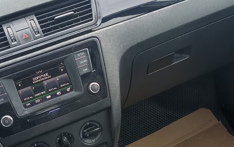 Skoda Rapid I, 2015 год, 1 300 000 рублей, 5 фотография