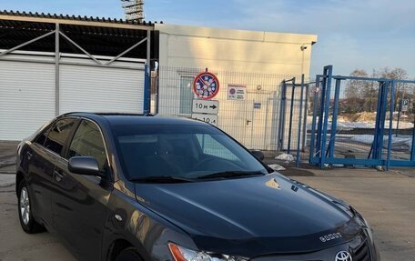 Toyota Camry, 2007 год, 670 000 рублей, 3 фотография