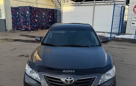 Toyota Camry, 2007 год, 670 000 рублей, 2 фотография