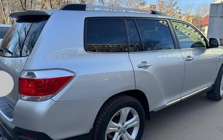 Toyota Highlander III, 2013 год, 2 750 000 рублей, 9 фотография