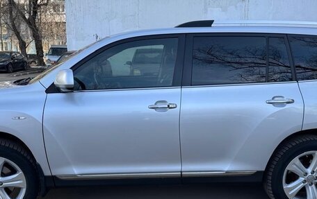 Toyota Highlander III, 2013 год, 2 750 000 рублей, 5 фотография