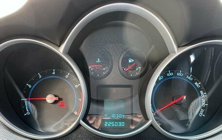 Chevrolet Cruze II, 2012 год, 740 000 рублей, 9 фотография