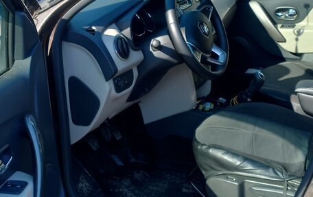 Renault Logan II, 2018 год, 1 250 000 рублей, 4 фотография