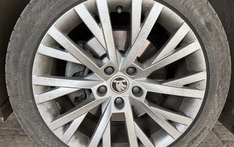 Skoda Superb III рестайлинг, 2021 год, 3 199 000 рублей, 22 фотография