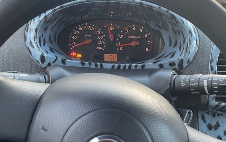 Nissan Micra III, 2004 год, 490 000 рублей, 14 фотография