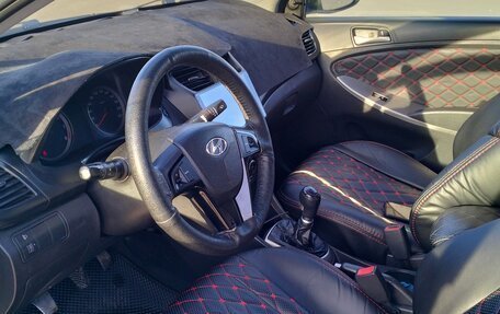 Hyundai Solaris II рестайлинг, 2015 год, 645 000 рублей, 7 фотография