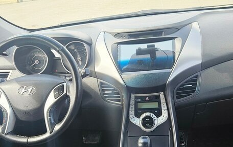 Hyundai Avante, 2011 год, 900 000 рублей, 9 фотография