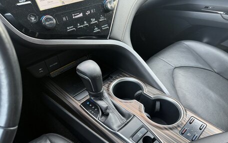 Toyota Camry, 2018 год, 2 900 000 рублей, 12 фотография